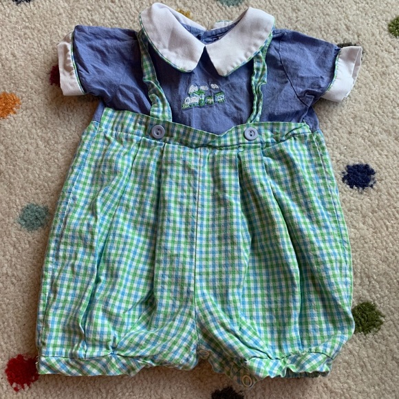 Vintage Train Baby Outfit - Picture 1 of 2